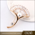MOQ 12pcs Latest design christmas jewelry fashion austria crystal brooch pin gold leaf pearl zircon brooch
